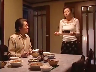 Sultry Cougar & Hot Japanese Girl Team Up For Steamy Sex Encounter