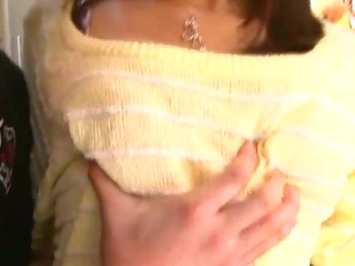 Stunning Japanese chick wants to feel fresh cum on her face