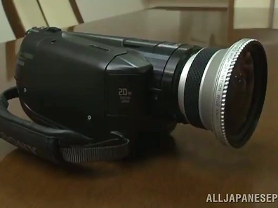 After peeling off her pantyhose she gave him a hot handjob