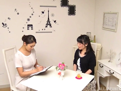 Hot Japanese Chick Fingers Girlfriend Sensually For Pleasure