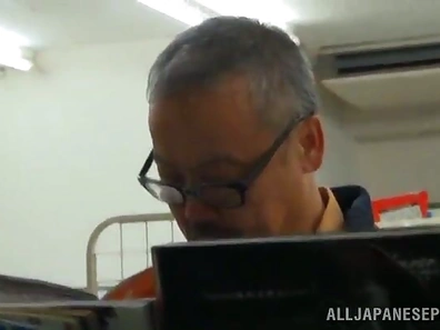 Japanese Amateur Shows Her Skills Giving A Steamy Blowjob To Old Man