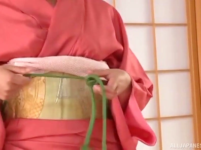 Beautiful Saki Hatsumi Gives Mind-Bending Blowjob POV Action