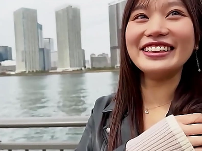 Part 1: Beautiful body line with thick and beautiful buttocks x Soft and docile sex friend who walks around with sperm in her mouth