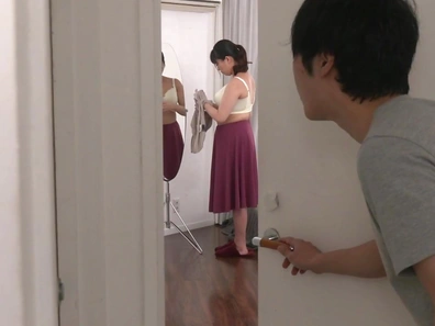 Curvy Japanese Mom Gets Roughly Fucked While Husband's Away