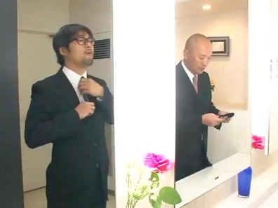 Sloppy cocksucking is the naughty specialty of Saki Kouzai