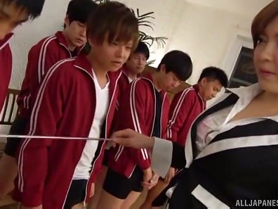 Kinky lady Ogata Runa is curious about erected love tools