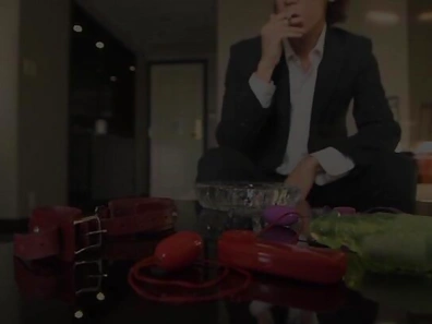 Julia knows how to please several huge dicks