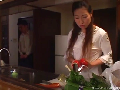 Mature Japanese model loves dominating men and making them jizz