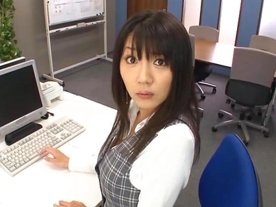 Busty office girl in pantyhose enjoys deep penetration