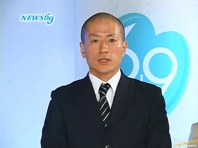 Japanese babes are listening to the announcer who is in charge of training