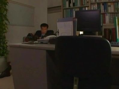 Hot babe Ameri Ichinose is addicted to hot creamy cum