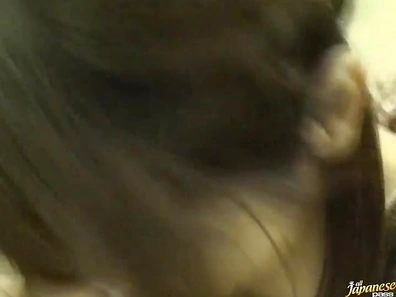 Japanese housewife in elevator sex video