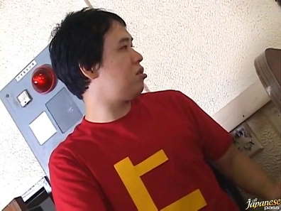 Japanese doll shows off nice big tits in public bath