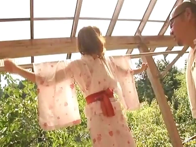 Sexy Suimire Matsu Enjoys Soapy Outdoor Blowjob & Hardcore Sex Play