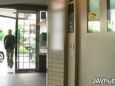 Sakura plays with her hairy pussy